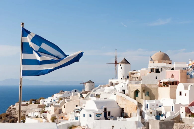 تصویری از خرید ملک در یونان - a picture of buying a house in Greece