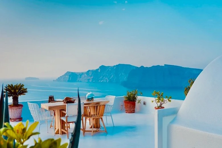 تصویری از خرید ملک در یونان - a picture of buying a house in Greece