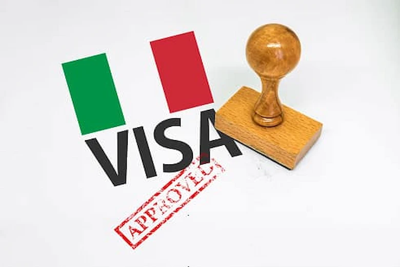 تصویری از ویزای توریستی ایتالیا - Image of an Italian tourist visa